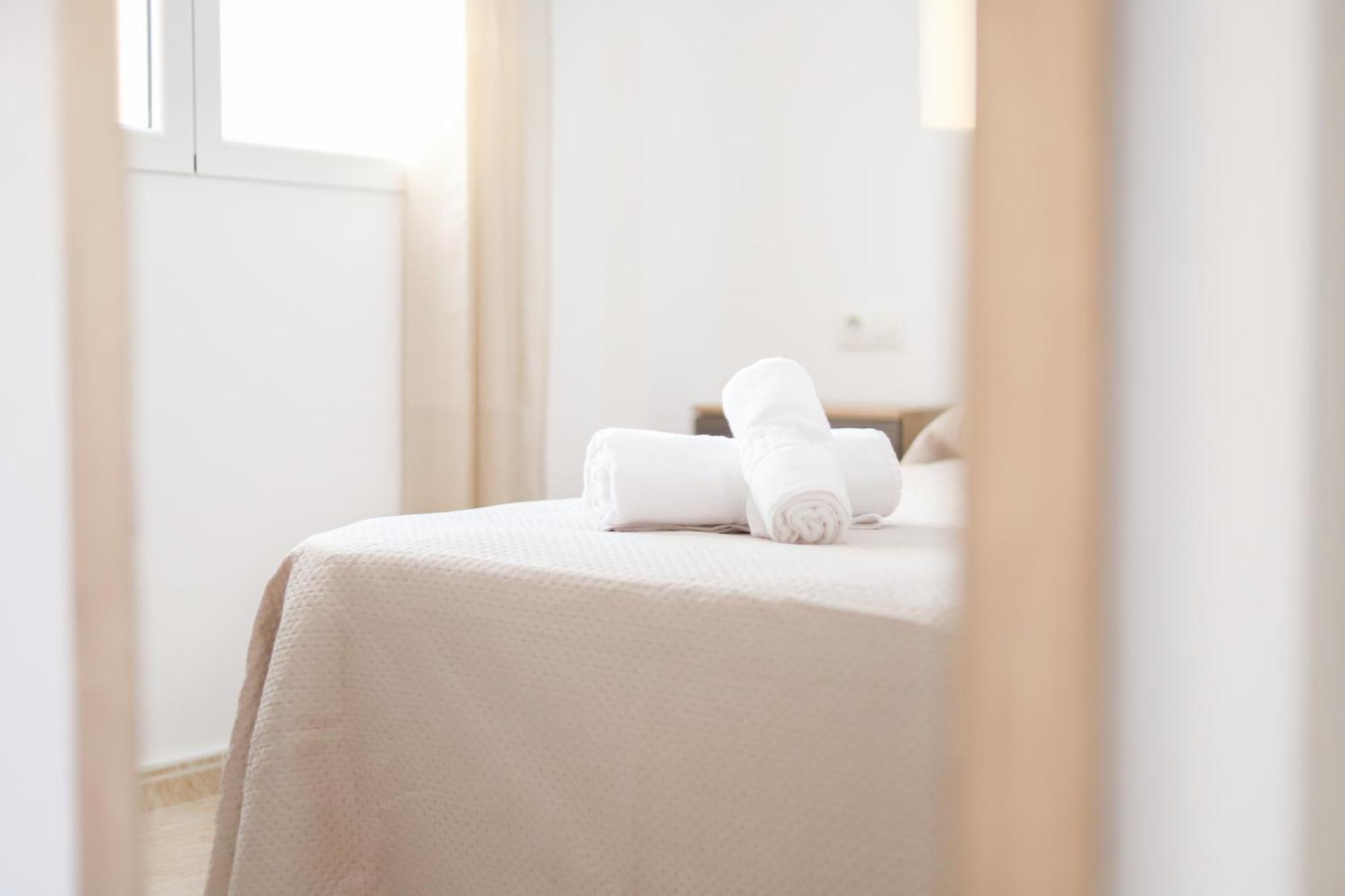 Apartamentos Luna De アギラス エクステリア 写真
